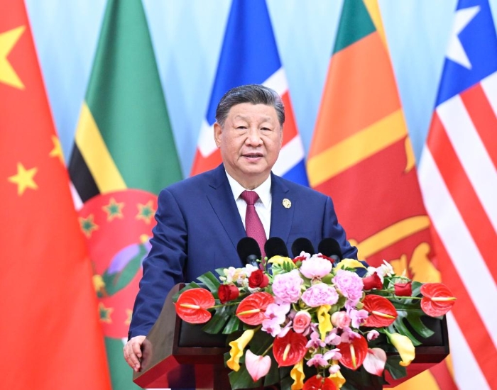 在世妇峰会上讲话照 在世妇峰会上讲话照