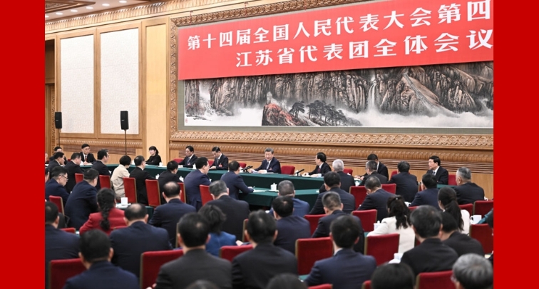 習近平氏、全人代江蘇省代表団の討議に参加